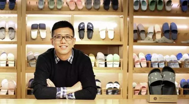 有踩屎感的便宜拖鞋,既便宜又有踩屎感拖鞋