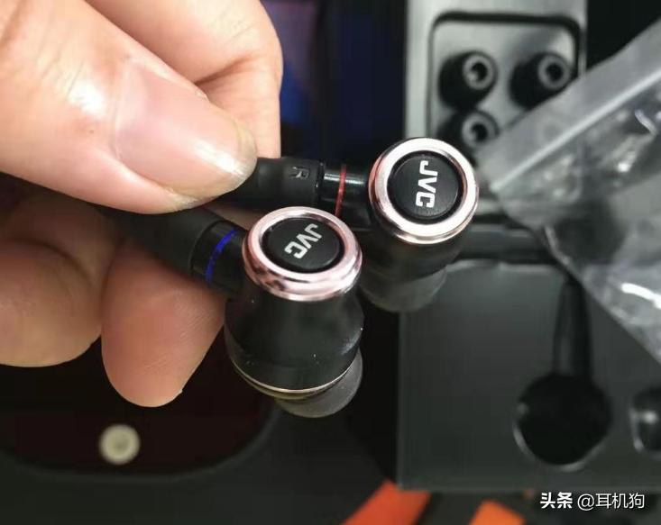 比有线耳机声音还大的蓝牙耳机,jvcfw001耳机拆解