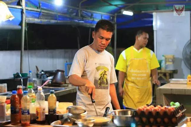 想开一家小型餐馆怎么做,想开一家餐厅怎么开店