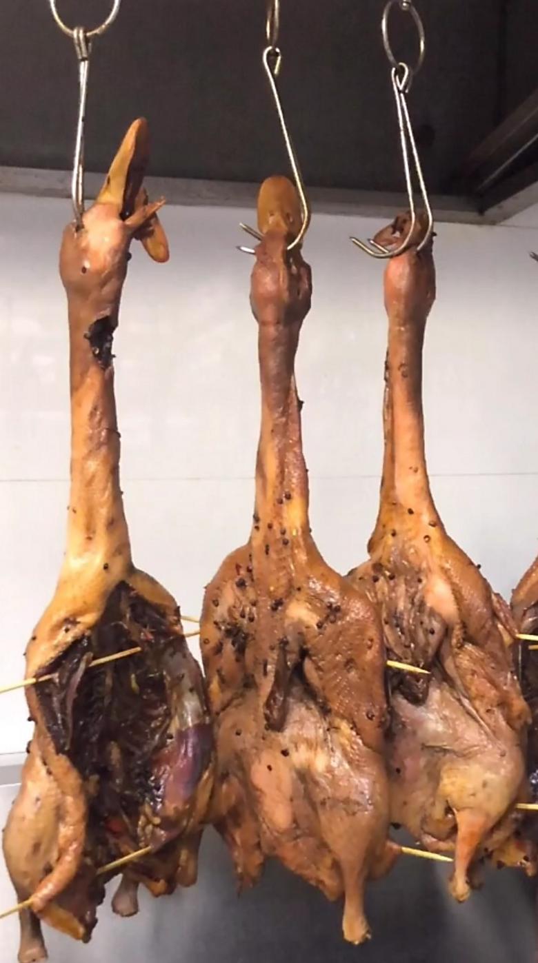 无盐风干鸭,花椒风干鸡脖