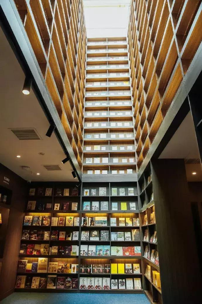 打卡太原网红书店,打卡网红书店你会真的买书吗