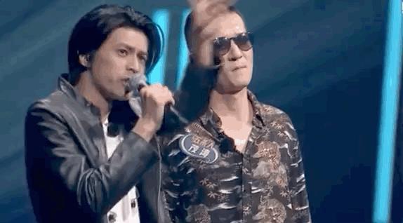 浜旀潯浜哄弬鍔犵殑璋堣瘽缁艰壓,浜旀潯浜鸿劚鍙ｇ