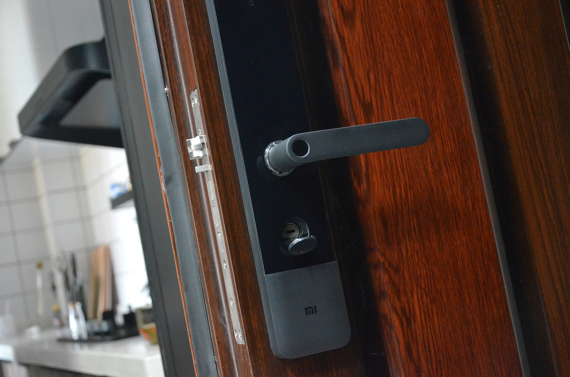 首发899元！小米新品评测：高配低价，年轻人的第一款智能门锁？