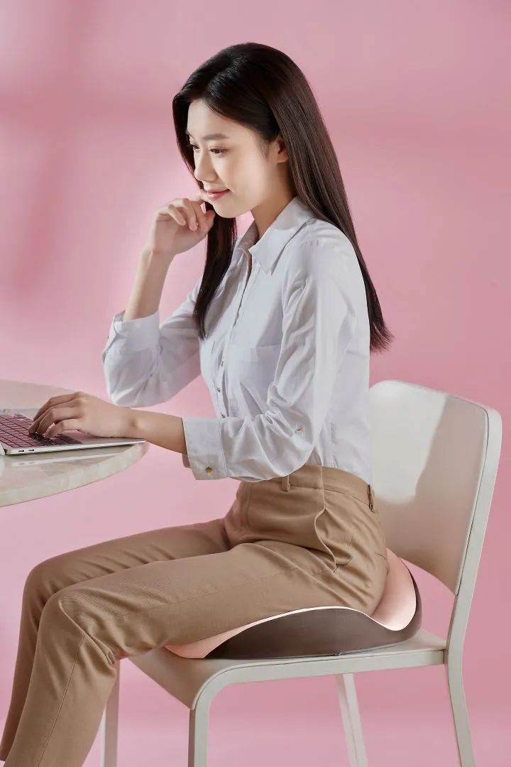 透气坐垫通风全包围坐垫,开长途透气不累的汽车坐垫