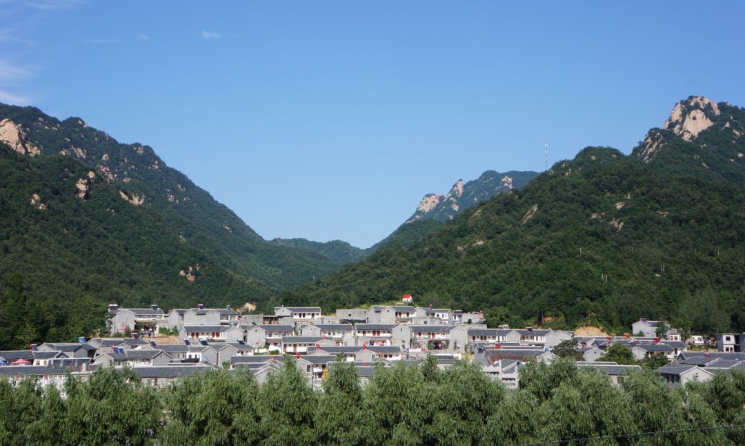 西泰山的特点是什么,西泰山为啥叫西泰山