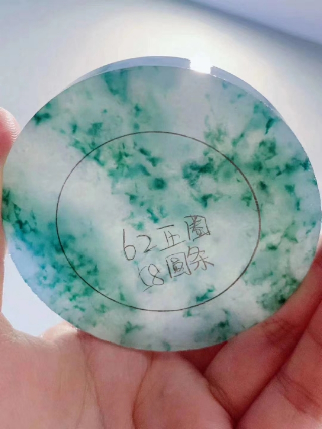 高冰飘花手镯有假的吗,高冰飘花手镯效果图