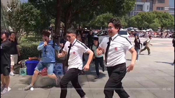 男星发腮发胖,男明星发腮对比