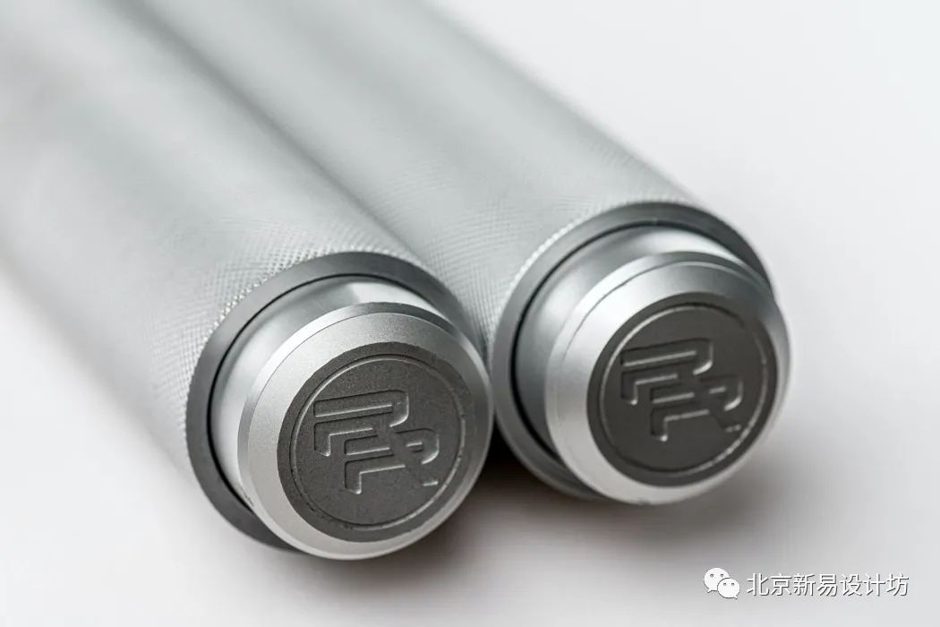 人性化多元化和实用性的健身器材,高科技有未来设计感的健身器材