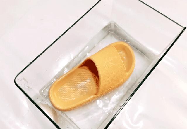 踩屎感拖鞋网红爆款显脚小,网红居家拖鞋软底