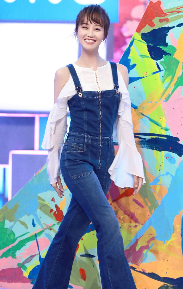 蓝盈莹不化妆的照片,蓝盈莹机场照