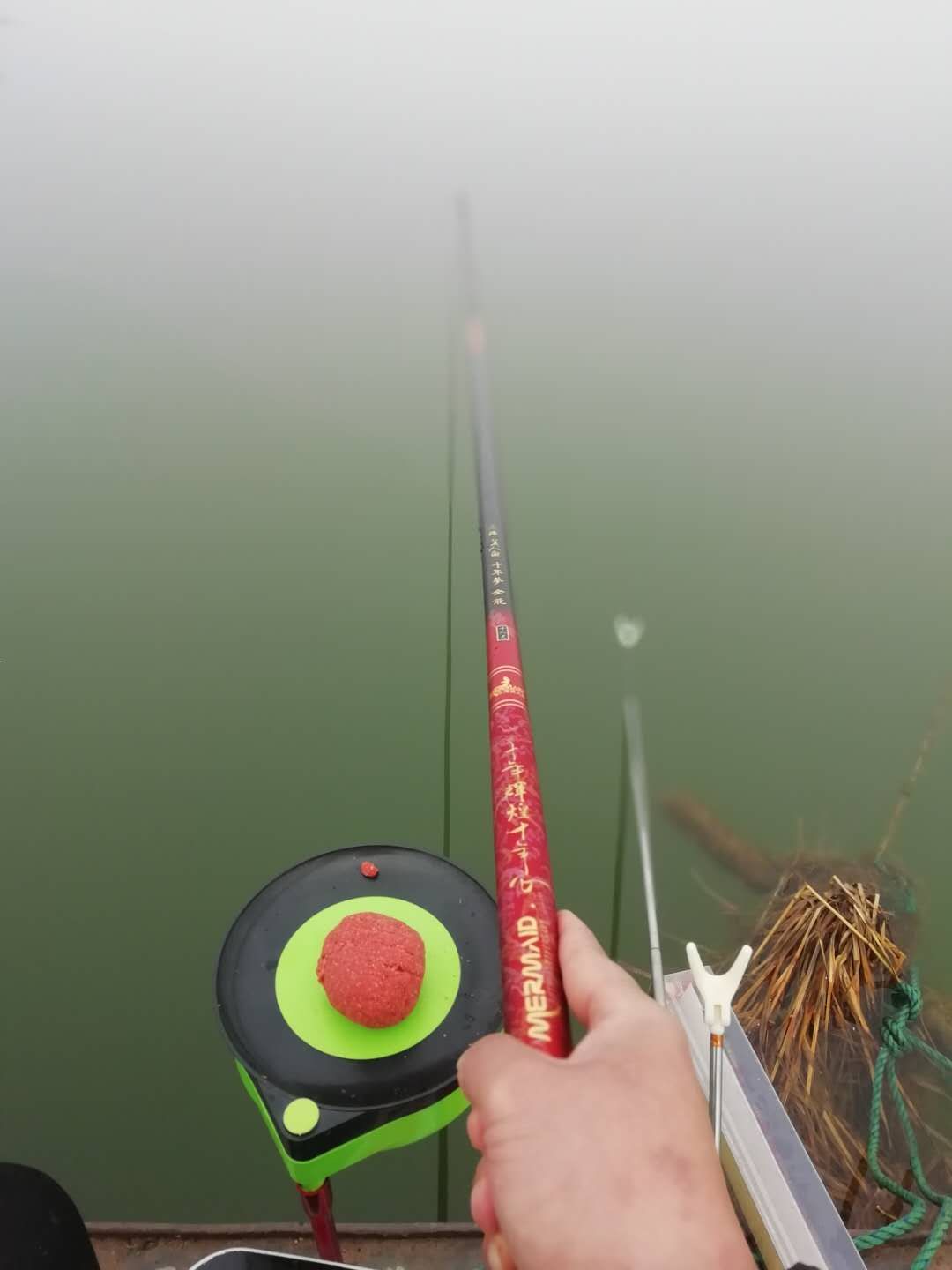 小鱼闹窝钓法,小鱼闹窝一招搞定