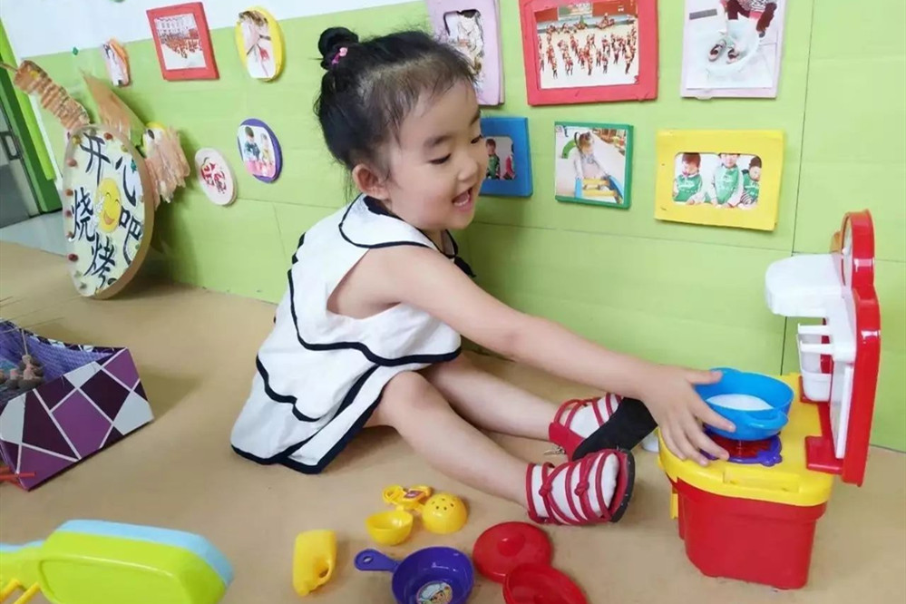 4岁宝宝不肯去幼儿园，宝妈费尽心机都无用，对症下药才是重要