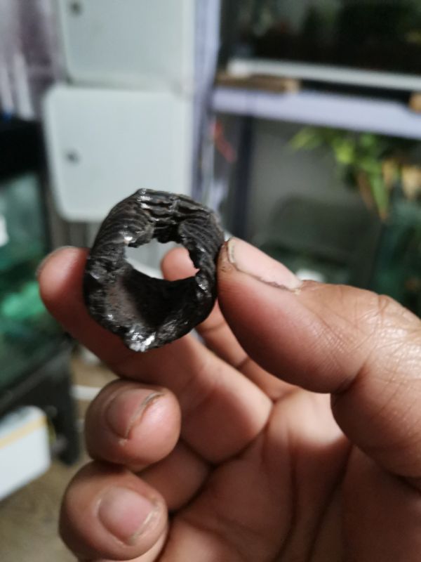 暖气放气螺丝锈死拧不下来妙招,暖气过滤网螺丝的正确拆卸方法