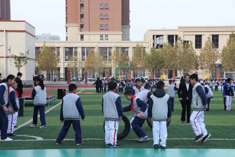 郑州新徽实验学校直播,郑州新徽实验学校喜迎元旦