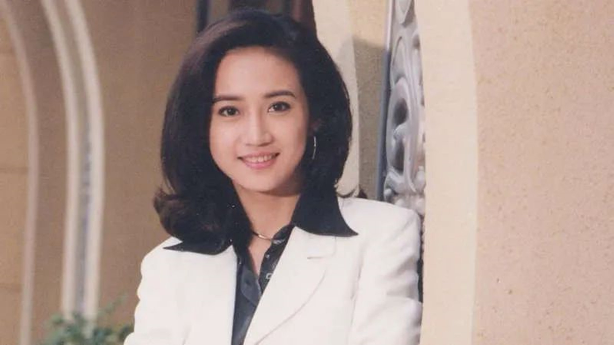 她因拒绝潜规则无奈退出娱乐圈,拒绝潜规则后被雪藏