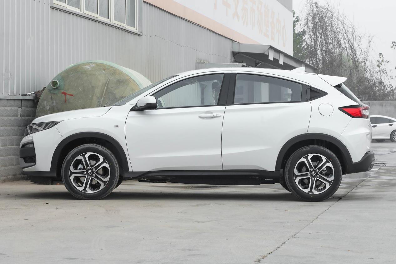 油耗低自动挡性价比高的车suv,油耗低自动挡轿车4-6万