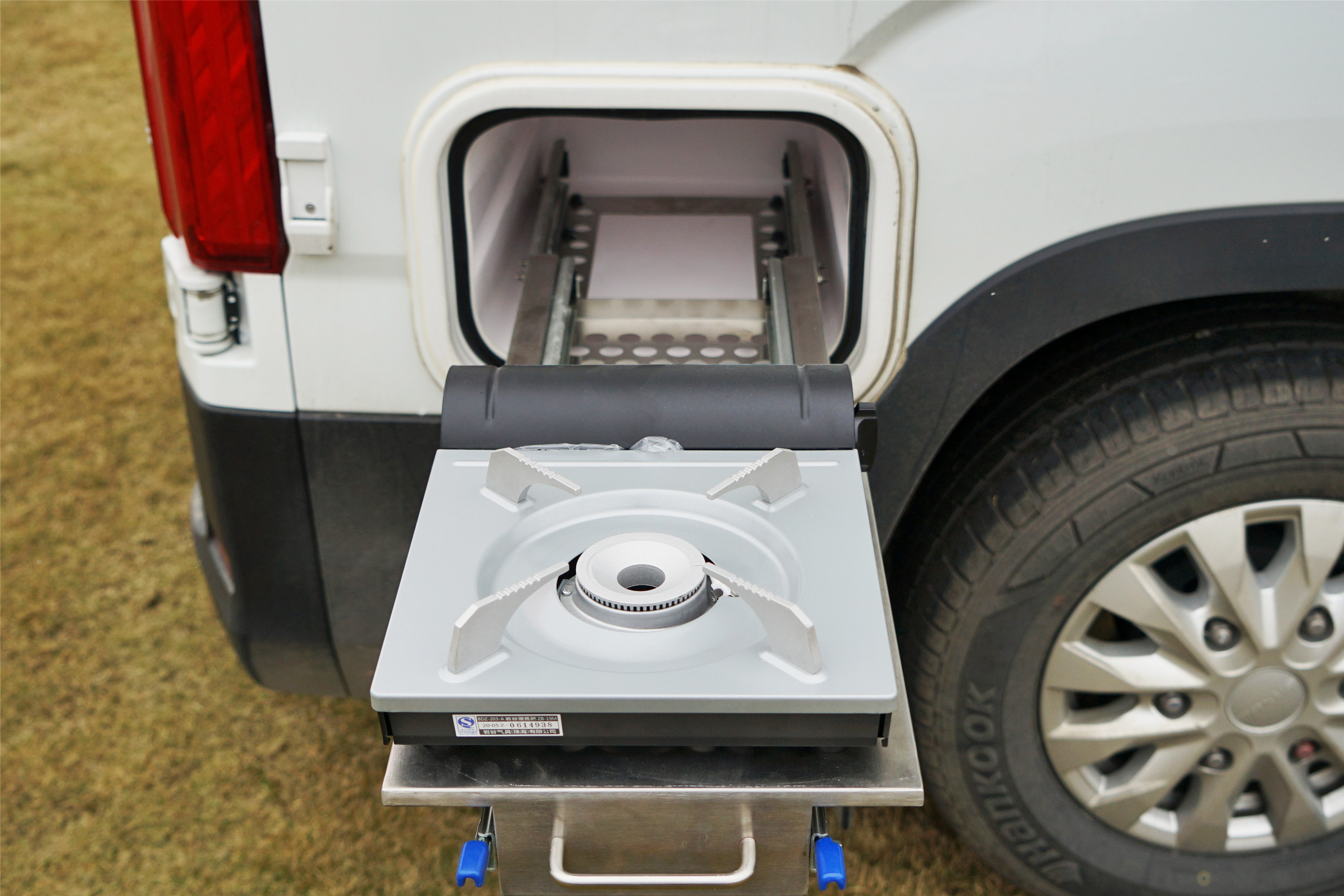 上汽大通maxus旅行家v90房车,房车大全大通v90