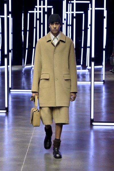 芬迪fendi2021男装,fendi芬迪2023春夏男装时装秀