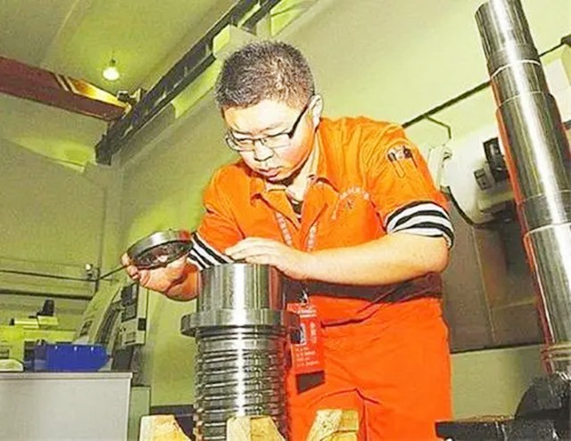 放弃北大的周浩现在干什么,北大退学转技师学院的周浩现状