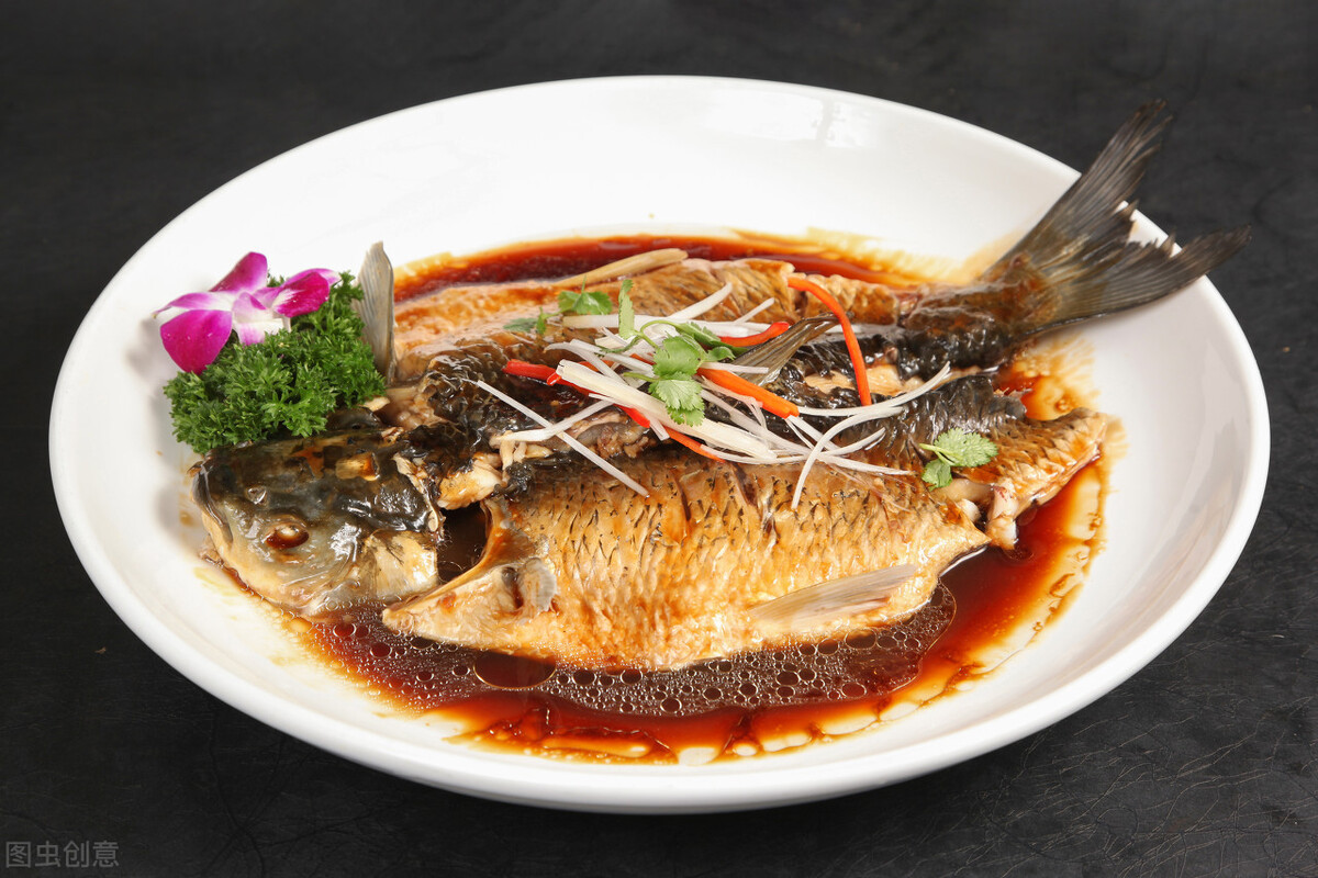 金牌月嫂推荐十样月子黑鱼餐,金牌月嫂月子鲫鱼餐食谱