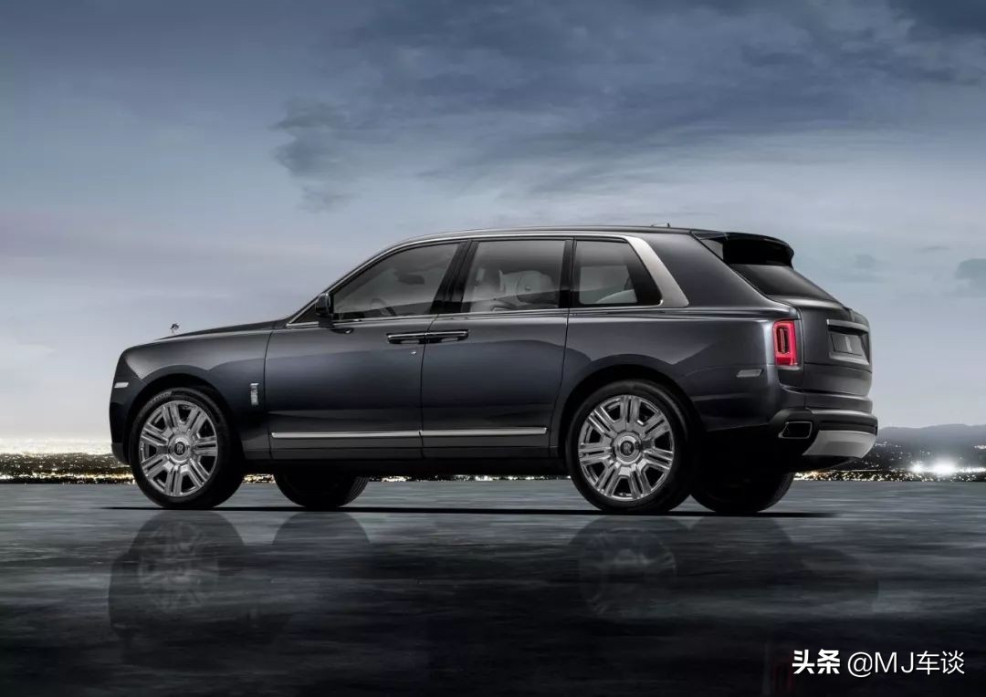 亲身体验劳斯莱斯，300多万的豪华堡垒开起来是什么感觉？