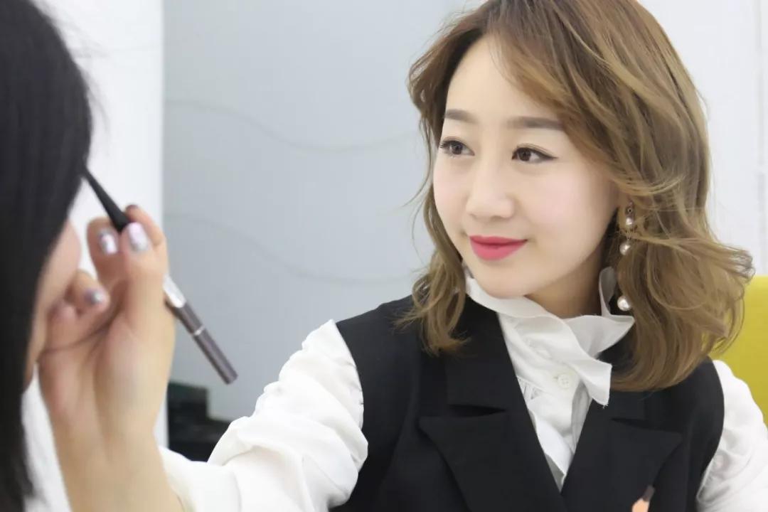 为什么大家都要变美,为什么所有人都要变美