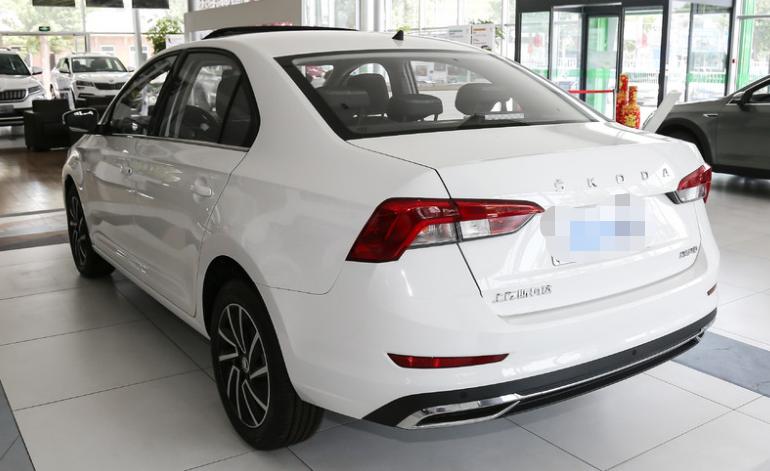 智行互联加净化空调，每公里烧油不到4毛，不愧是国民三厢车