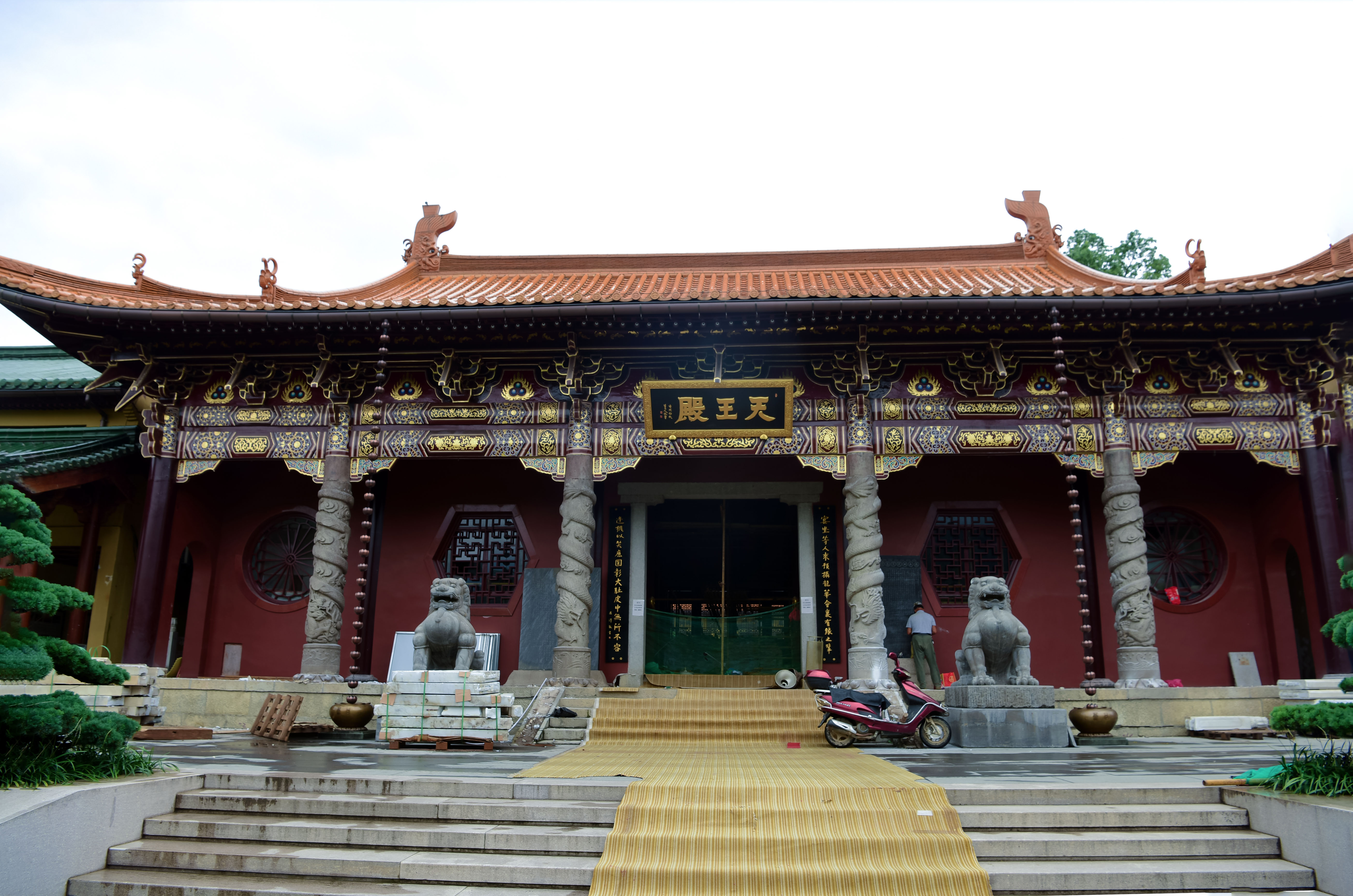 庐山东林寺，这座1600余年古刹，是中国一大佛门圣地，神奇惊叹