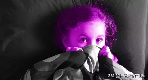 如何开导心里怕鬼的小孩子,怎么安慰孩子不怕鬼