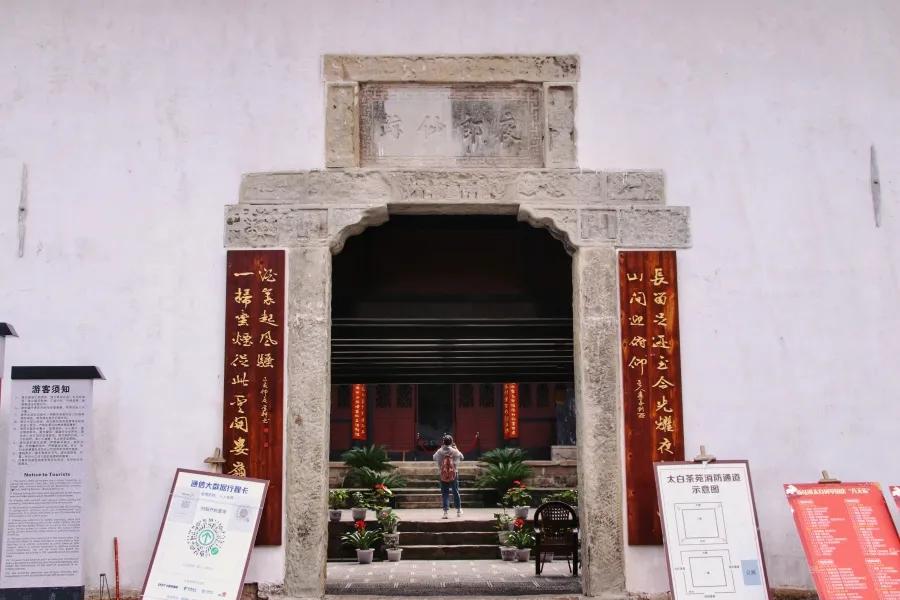 乡村旅游脱贫致富视频,贵州66个贫困县全部脱贫