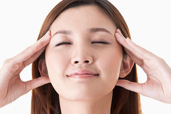 如何去眼角皱纹最有效的方法,眼角皱纹怎么消除小妙招