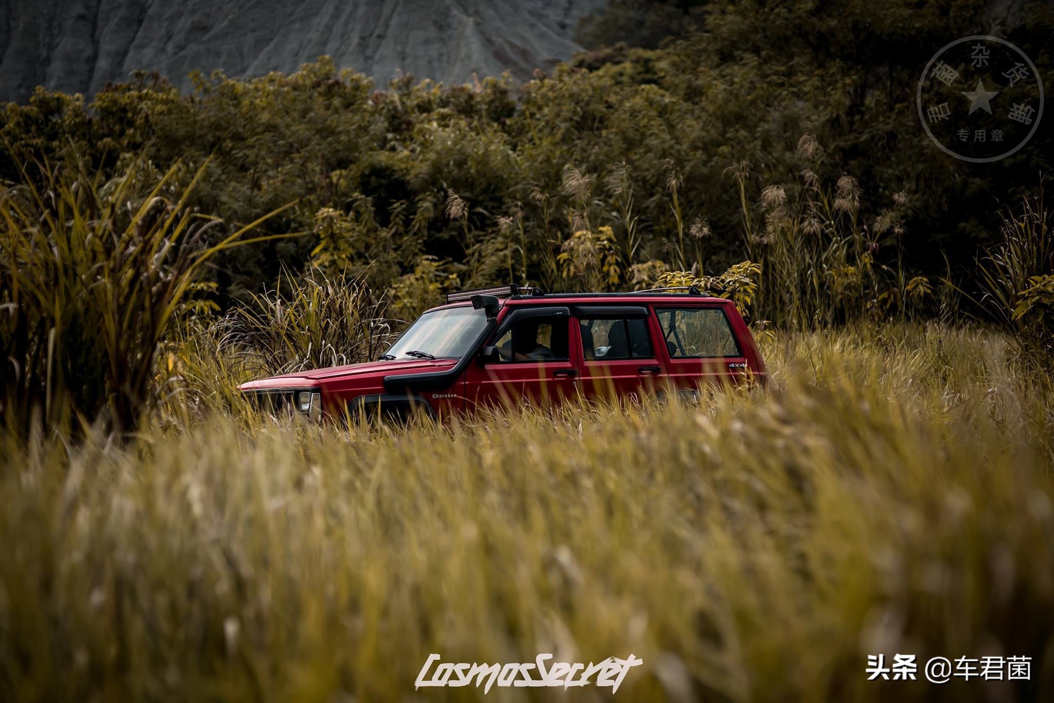 2014吉普切诺基4x4价格,老款吉普大切诺基4x4