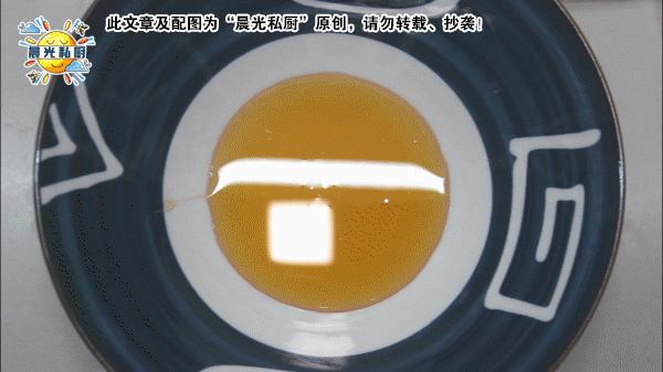 老式月饼饼皮的调配,广式五仁老月饼软糯香甜