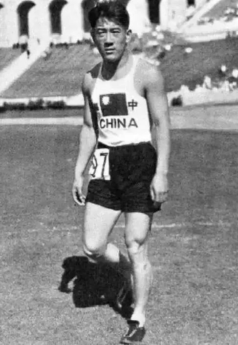 历届全运会开幕式点燃圣火,全运会开幕式万人大合唱