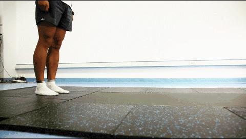 崴脚有什么好办法止痛,崴脚了怎么办用什么药