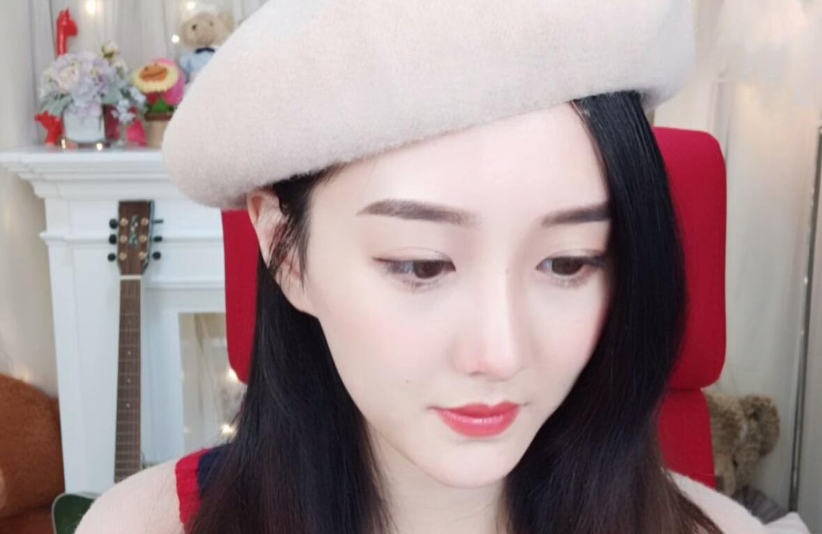 斗鱼颜值百级女主播,2019斗鱼颜值区一姐