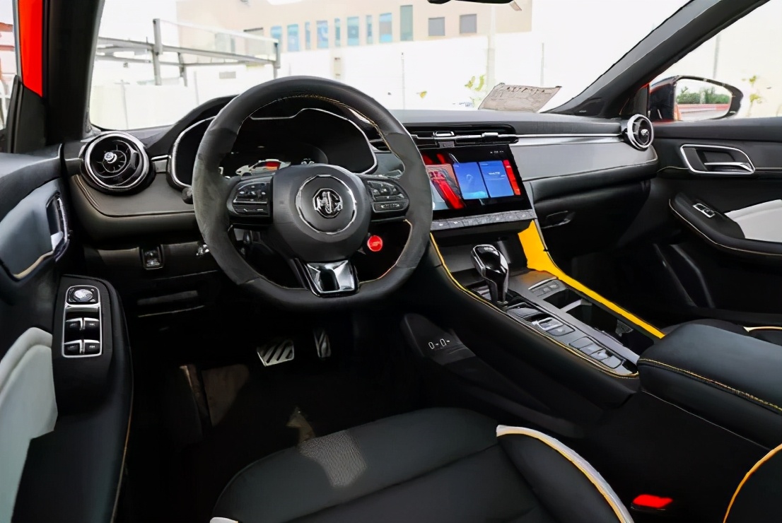 激进前卫全新mg6pro预告图发布,运动轿跑第三代mg6pro上市