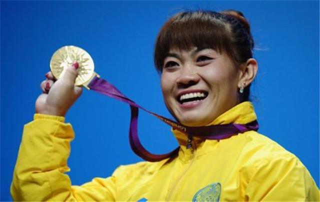 我国天才举重选手,举重名将放弃中国籍加入他国夺冠