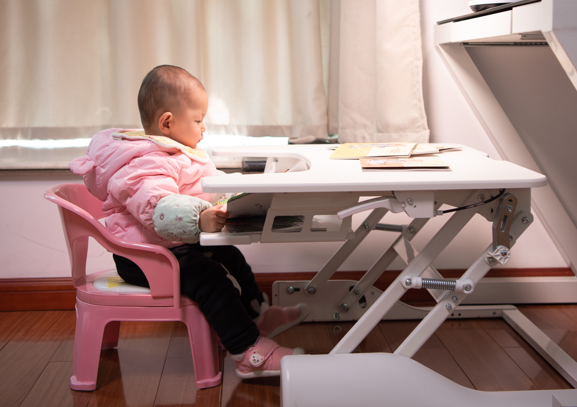 台灯护眼学习灯孩视宝v1,孩视宝护眼台灯vl161a