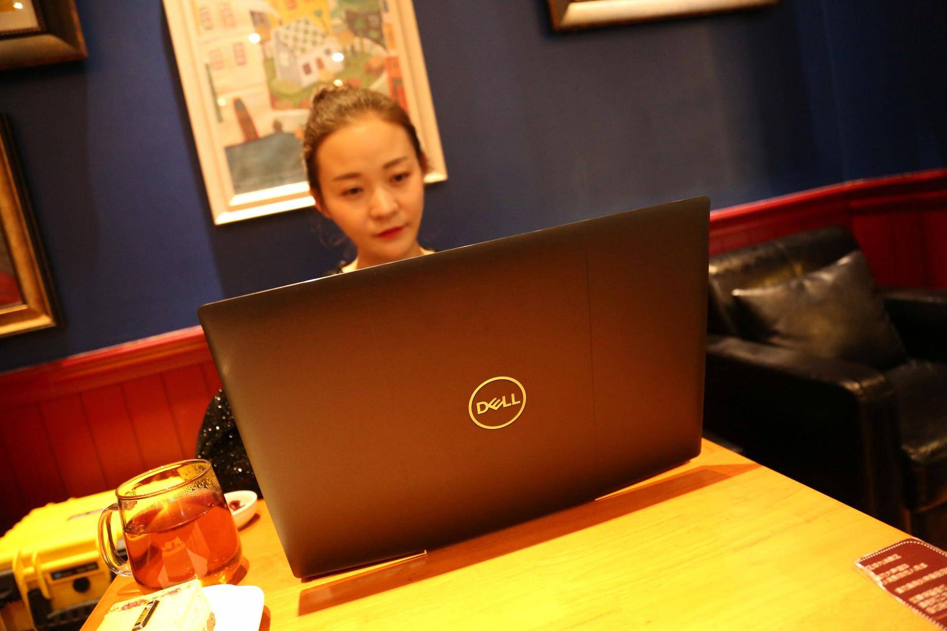 戴尔g33590外星人怎么使用,戴尔电脑做工