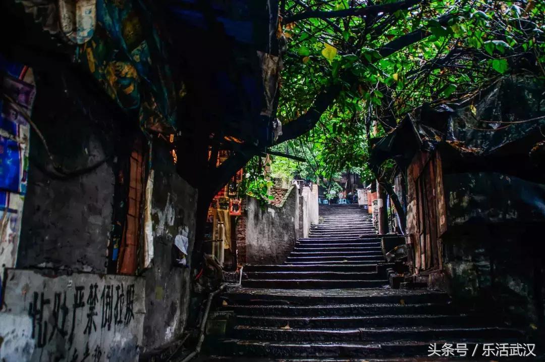 最近从武汉出发的特价机票,武汉旅游4天3晚团购价含机票