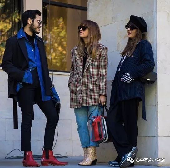 balenciaga粉色蝴蝶结包,balenciaga爆款包