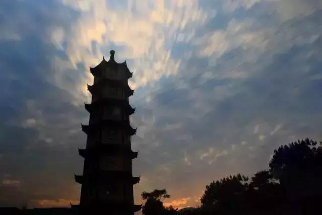 中国最神秘的4座佛塔,中国著名的佛塔排名