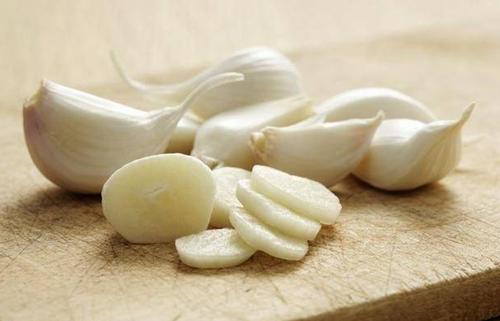 厨房烧焦的烟熏味怎么清除,生活常识巧妙去除异味