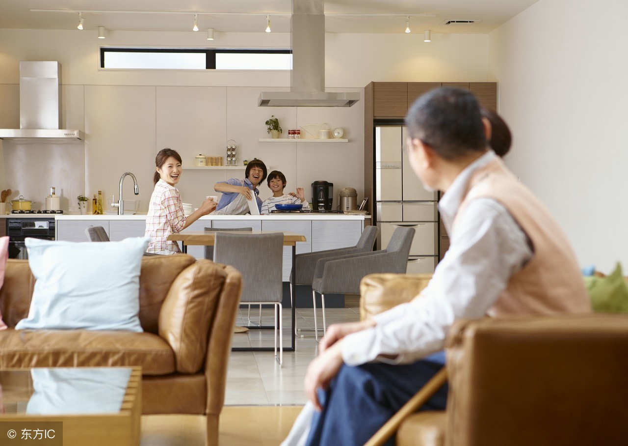 老房电路跳闸怎么解决,家庭电路跳闸的原因和解决方法