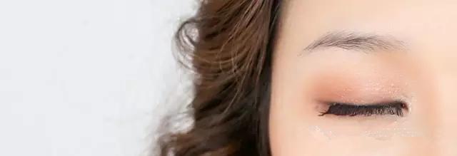 若隐若现的蕾丝面具妆︱彩妆