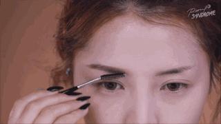 韩国林允妆容教学,裴秀智眼妆画法