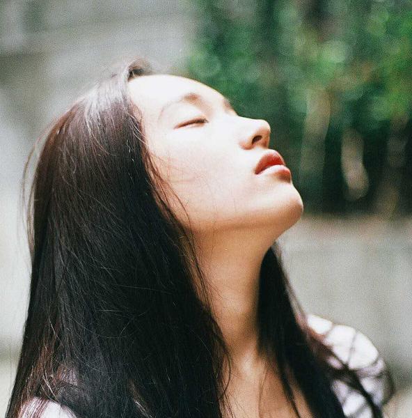 分手后不愿意复合的原因,分手后再见前任是怎样的一种感受