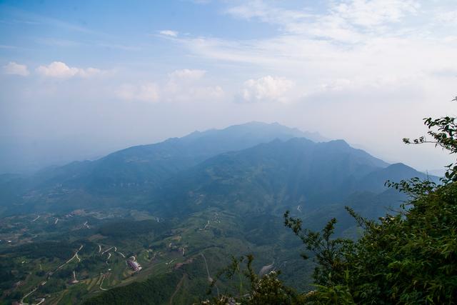 广安华蓥瀑布景区,四川华蓥山石林