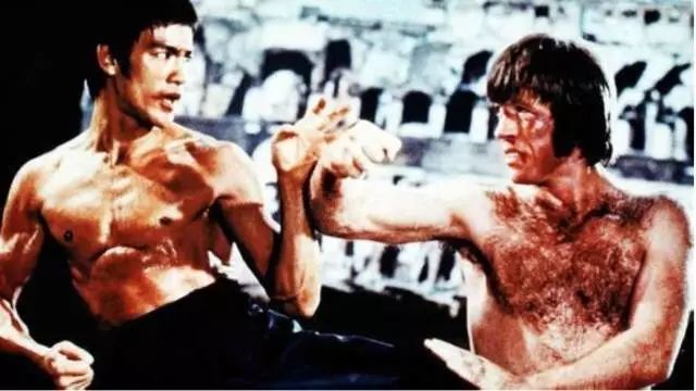 歪果仁误会中国人会武功的例子,歪果仁真的喜欢熊猫吗